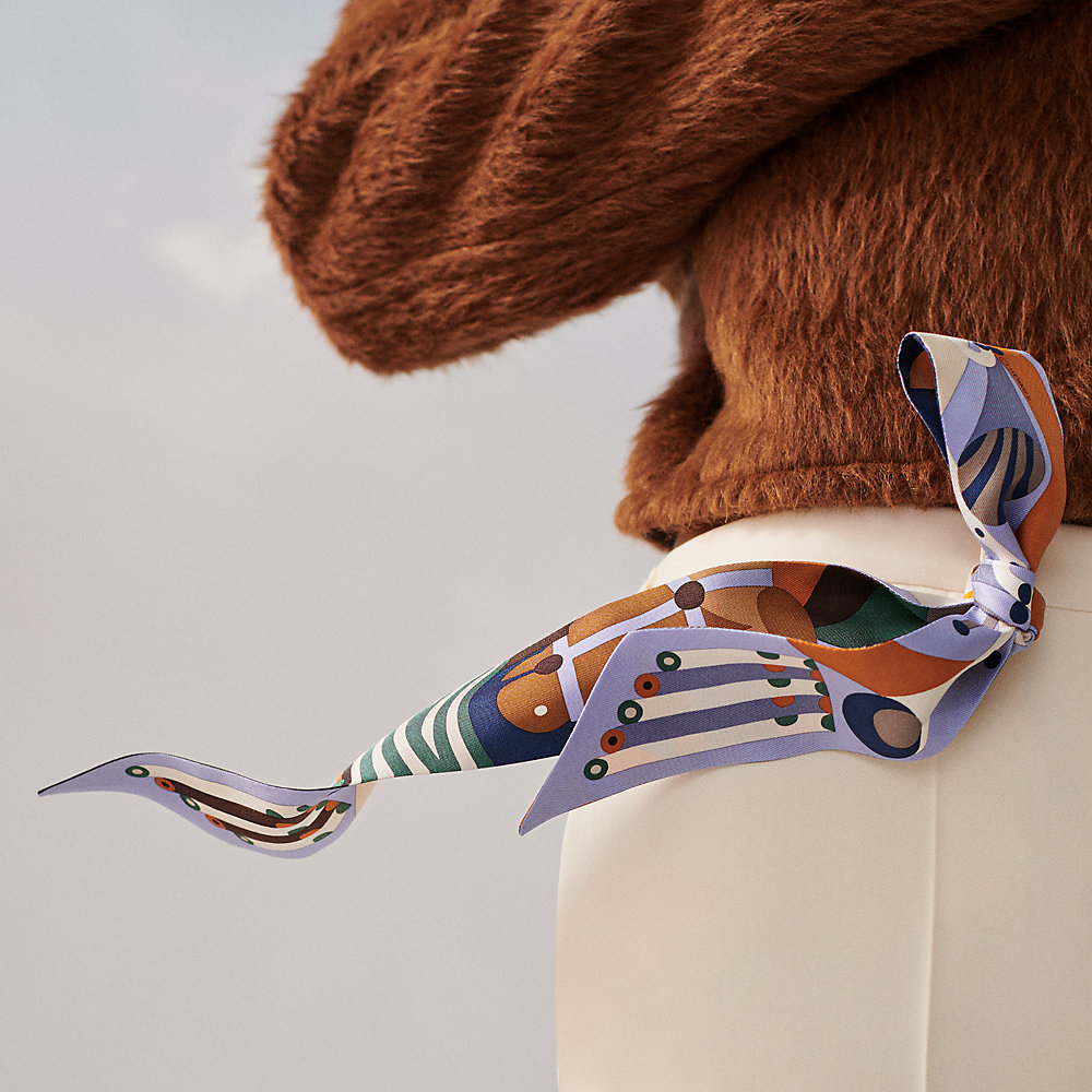 Parade en Fanfare Twilly Hermès Hong Kong SAR